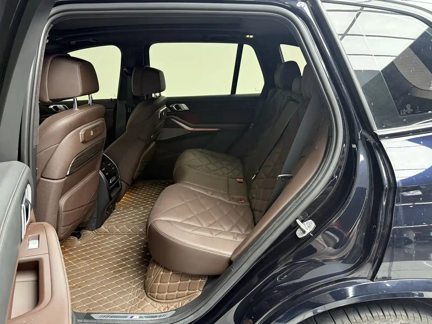BMW X5 2023 xDrive 40Li M Sport Black Night Package фото 13