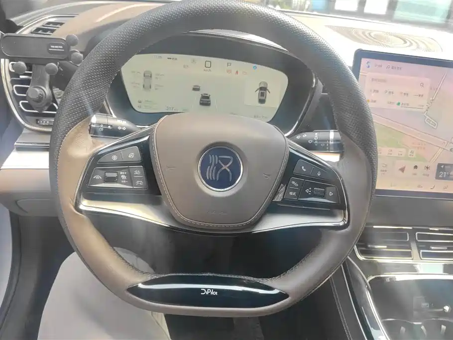 BYD Han 2025 DM-i 125KM Elite фото 15