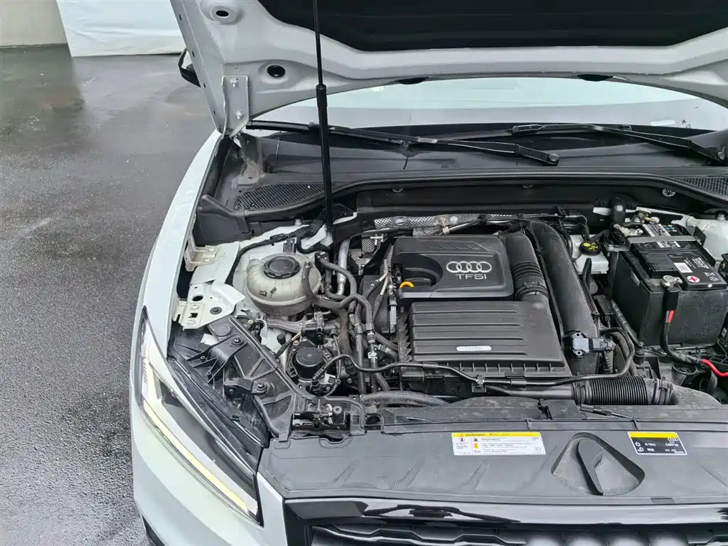 Audi Q2L 2020 35 TFSI Progressive Dynamic Model фото 17