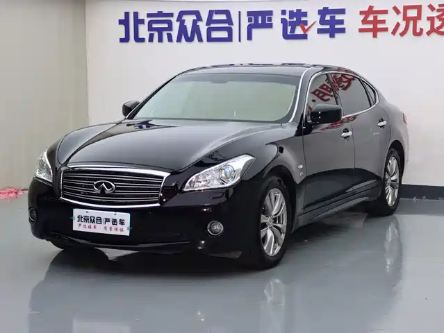 Infiniti Q70 2013 Q70L 2.5L Premium — фото 1
