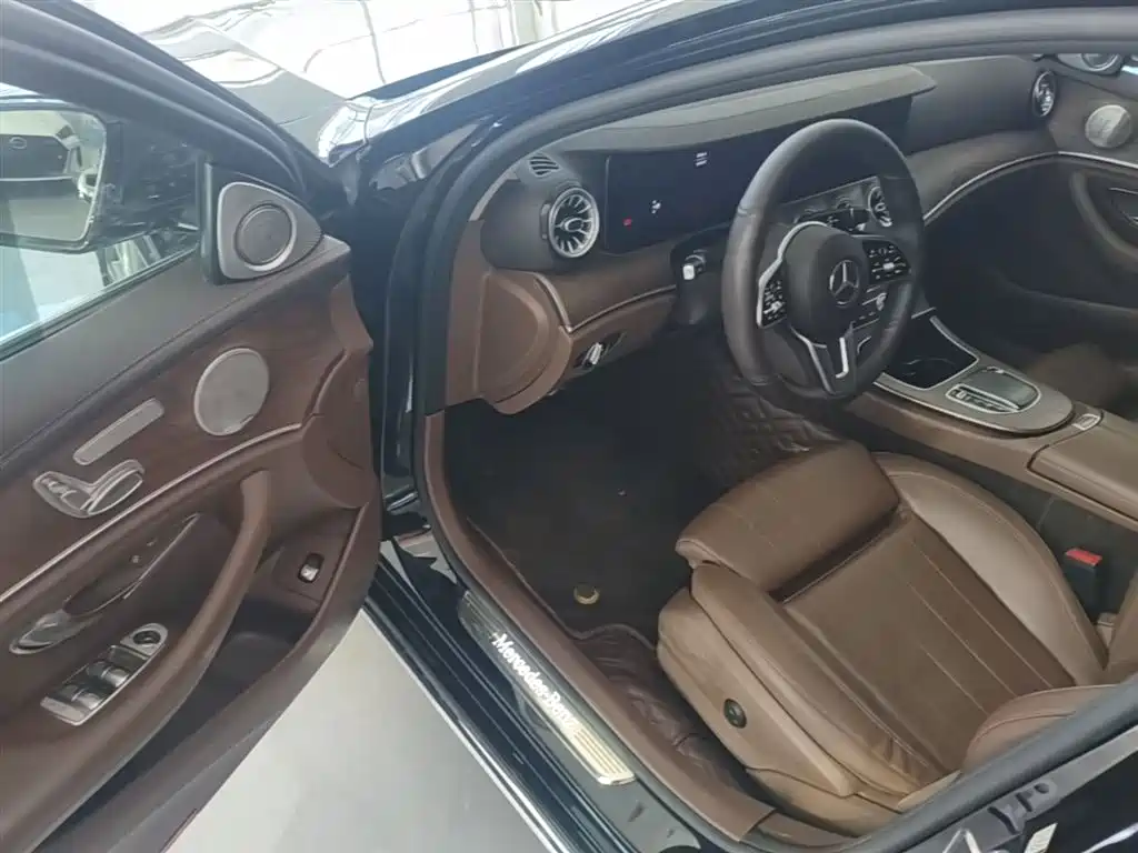 Mercedes-Benz E-Class 2019 E 260 L фото 16