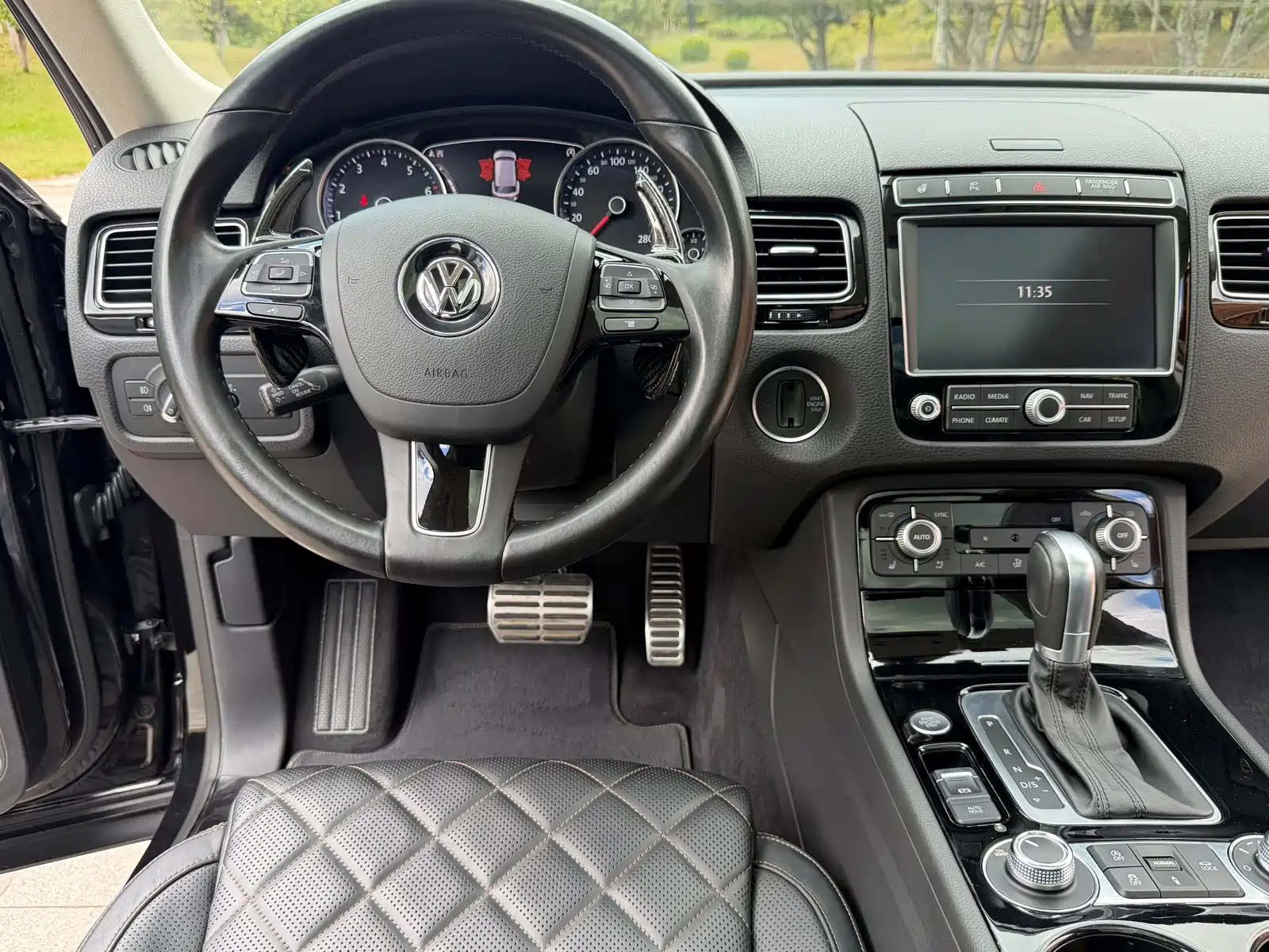 Фото 18 - Volkswagen Touareg