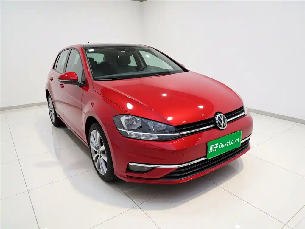Volkswagen Golf 2018 230TSI Automatic Luxury фото 17