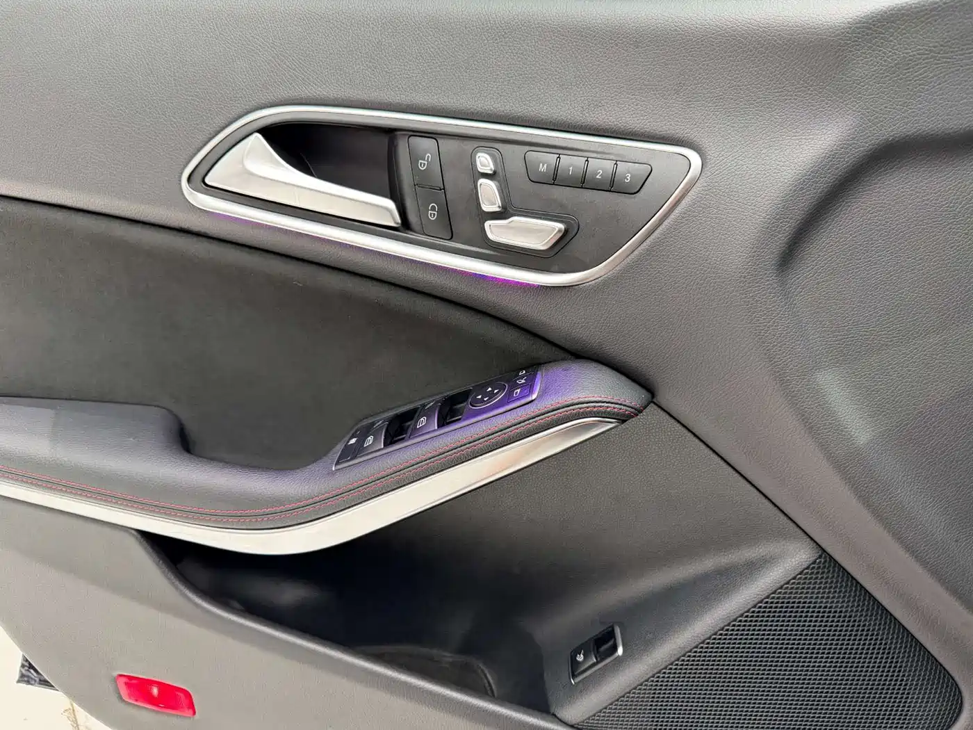 Mercedes-Benz CLA (Import) 2018 CLA 220 4MATIC фото 16