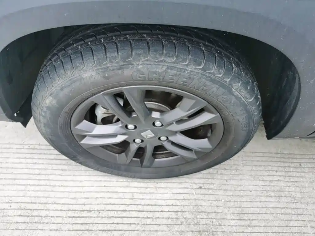 Photo 23 - Baojun RS-3