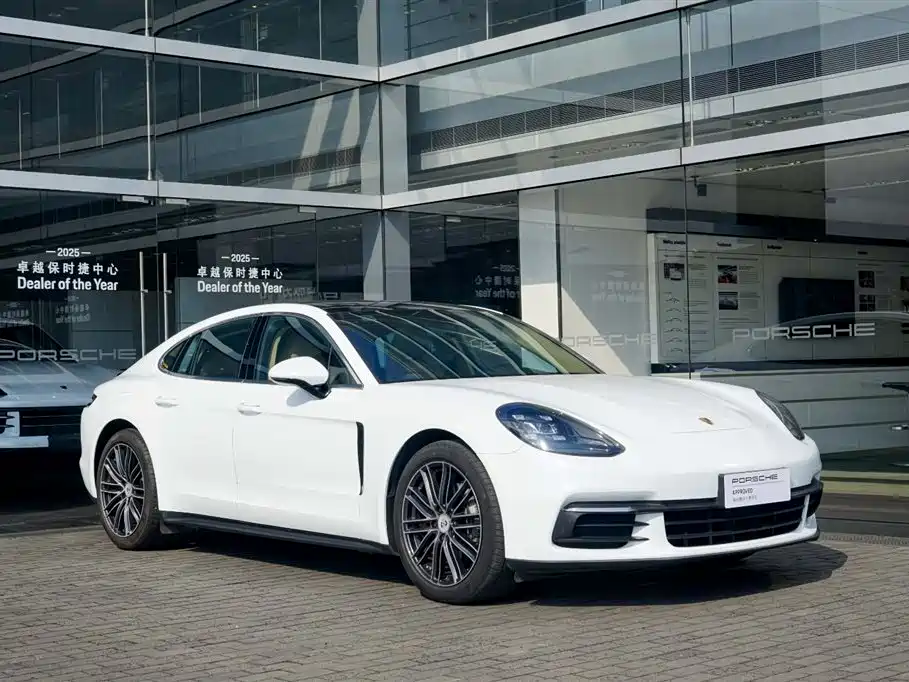Porsche Panamera 2017 Panamera 3.0T фото 4