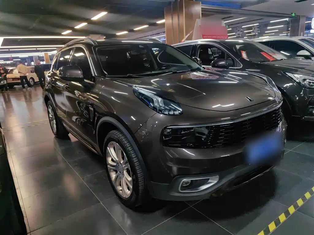 Lynk & Co 01 2017 2.0T 2WD Pro Version фото 4