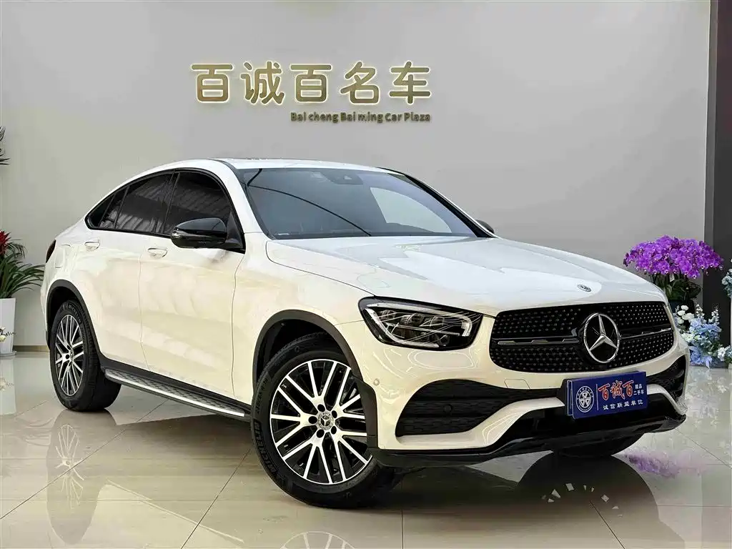 Mercedes-Benz GLC Coupe 2023 Model GLC 300 4MATIC Coupe SUV фото 3