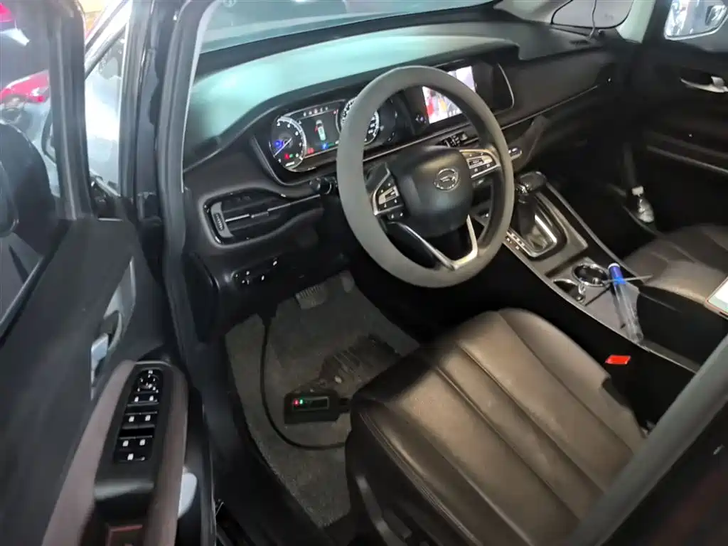 GAC Trumpchi Trumpchi M6 2019 270T Automatic Premium Edition (7-Seater) China V фото 16