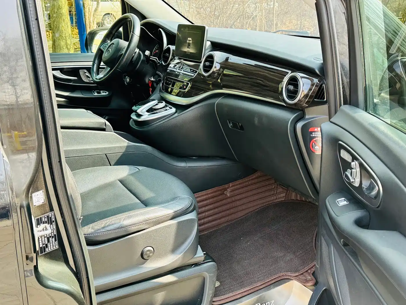 Mercedes-Benz V-Class 2018 V 260 Premium Edition China V фото 21