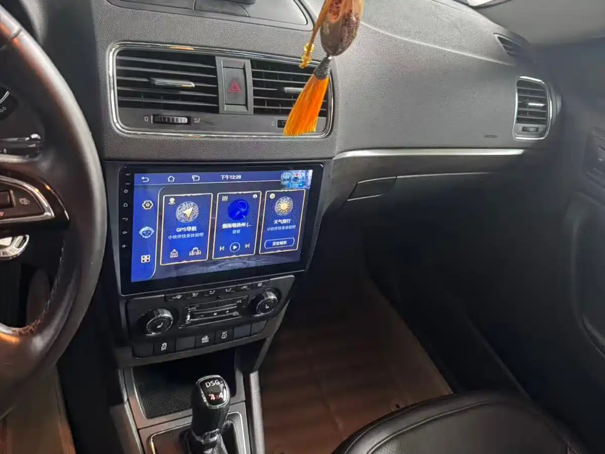 Škoda Yeti 2014 2014 1.8TSI DSG Off-Road Edition