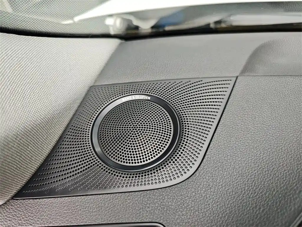 Audi Q5 2016 40 TFSI Comfort Model фото 14