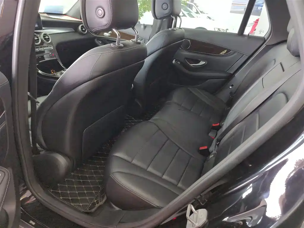 Mercedes-Benz GLC 2017 GLC 260 4MATIC Dynamic фото 13