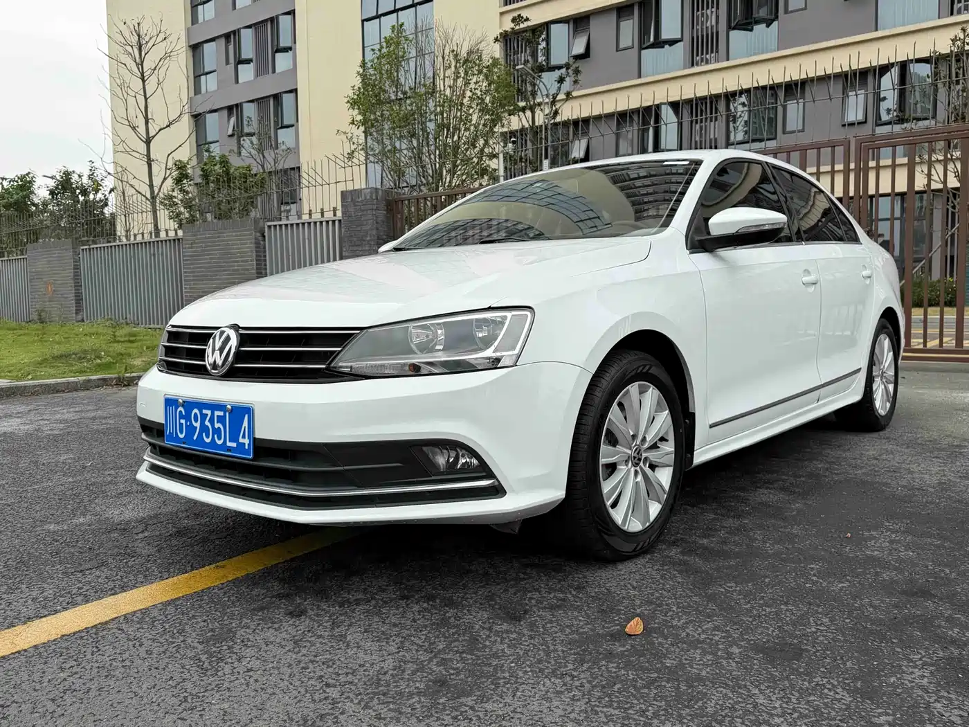 Volkswagen Sagitar 2015 230TSI Automatic Comfort