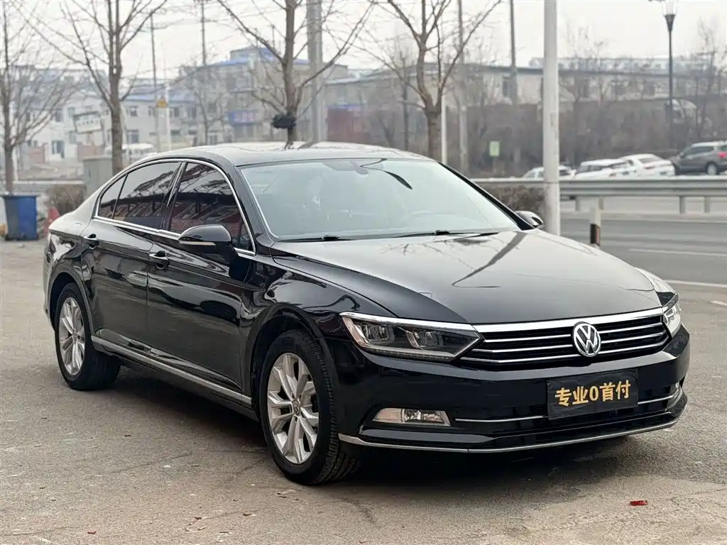 Volkswagen Magotan 2017 330TSI DSG Luxury фото 2