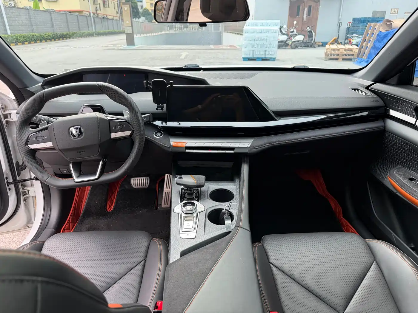 CHANGAN UNI-V