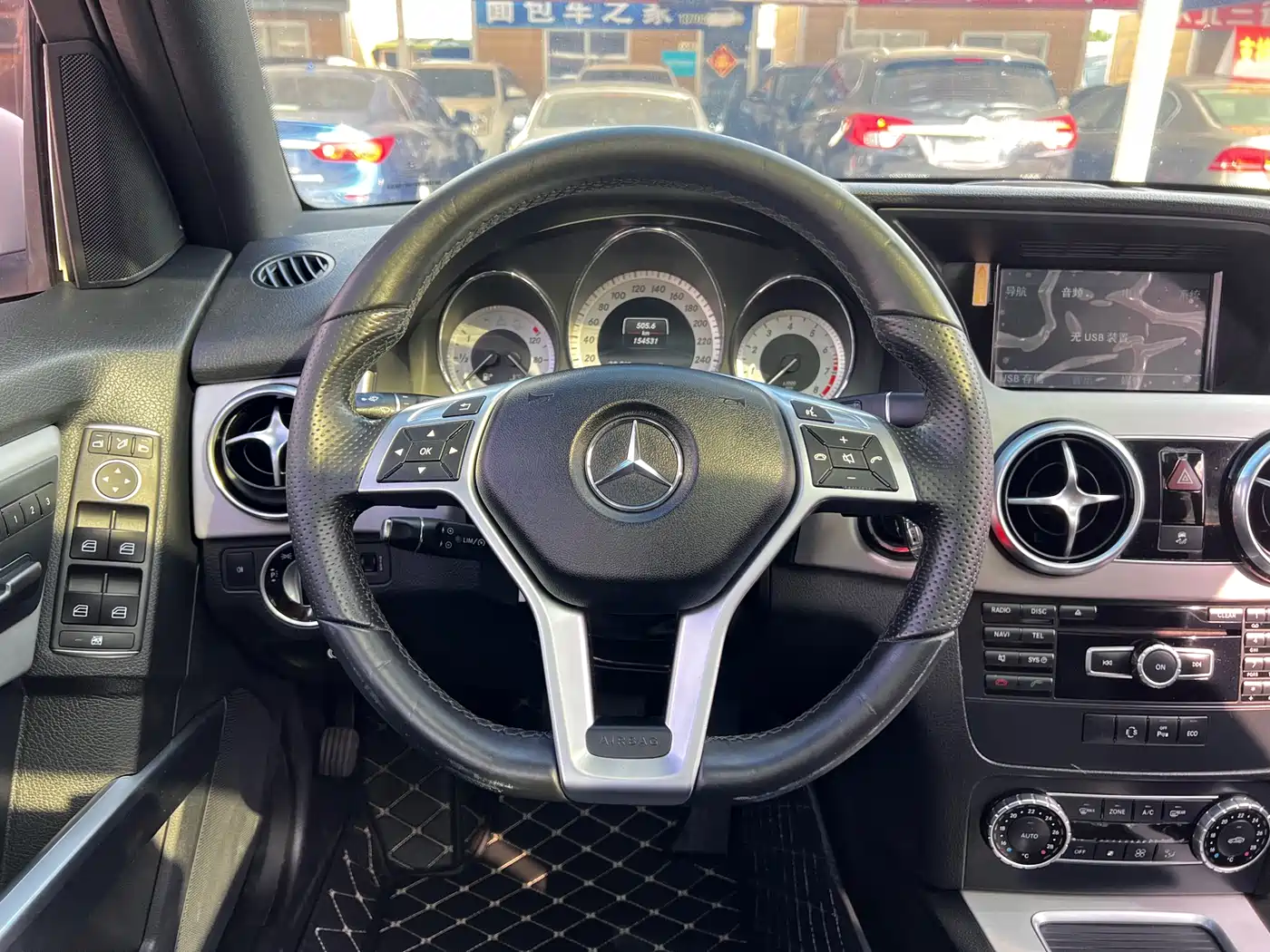 Mercedes-Benz GLK-Class 2015 GLK 260 4MATIC Fashion Ultimate Edition фото 13