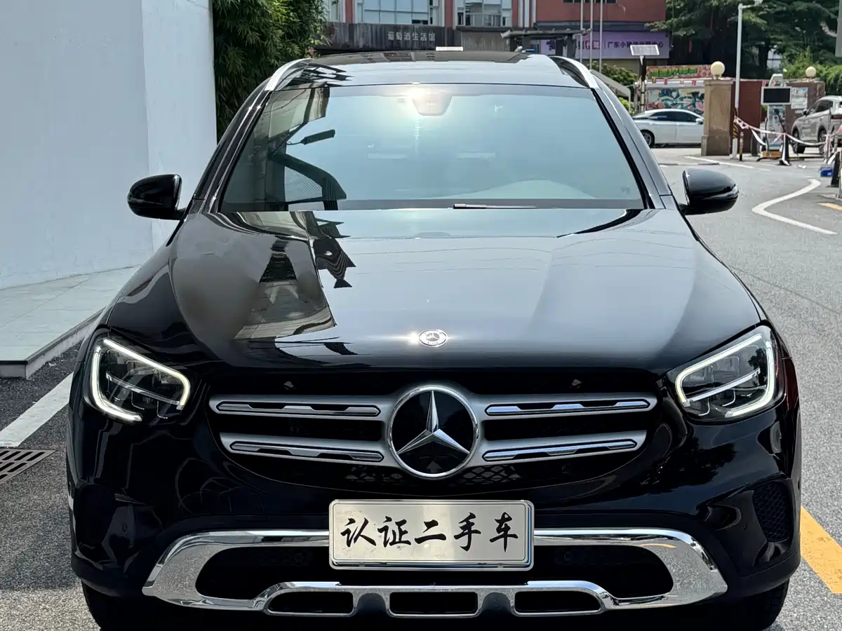 Mercedes-Benz GLC 2021 GLC 260 L 4MATIC Sporty фото 2