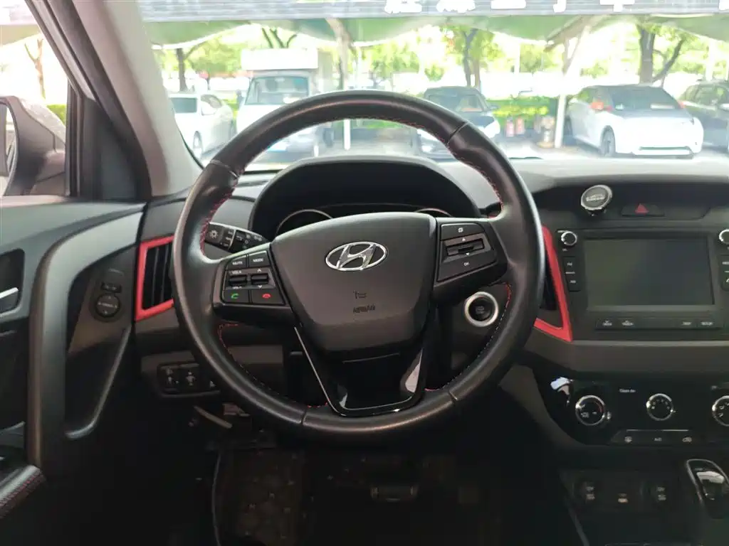 Hyundai Beijing Hyundai ix25 2017 1.4T Automatic Smart Edition фото 3