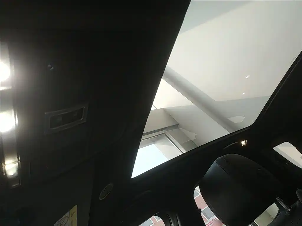 Land Rover Discovery Sport PHEV 2022 Facelift P300e Plug-in Hybrid фото 14