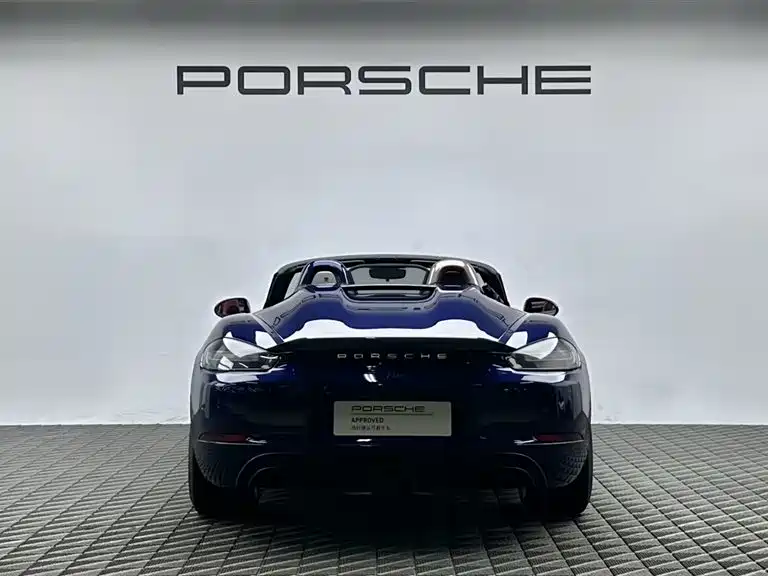 2025 Porsche 718