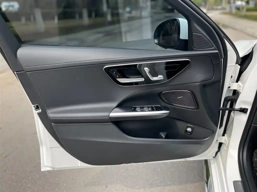 Mercedes-Benz C-Class 2024 C 260 L Sport фото 17