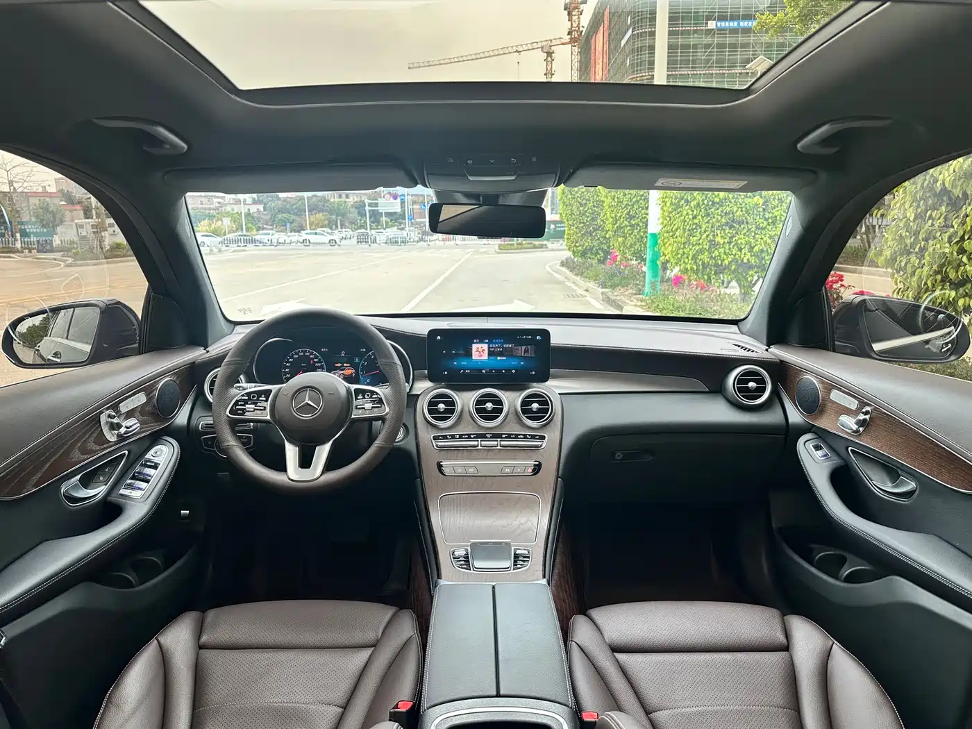 Mercedes-Benz GLC 2022 Model GLC 300 L 4MATIC Dynamic Edition фото 3