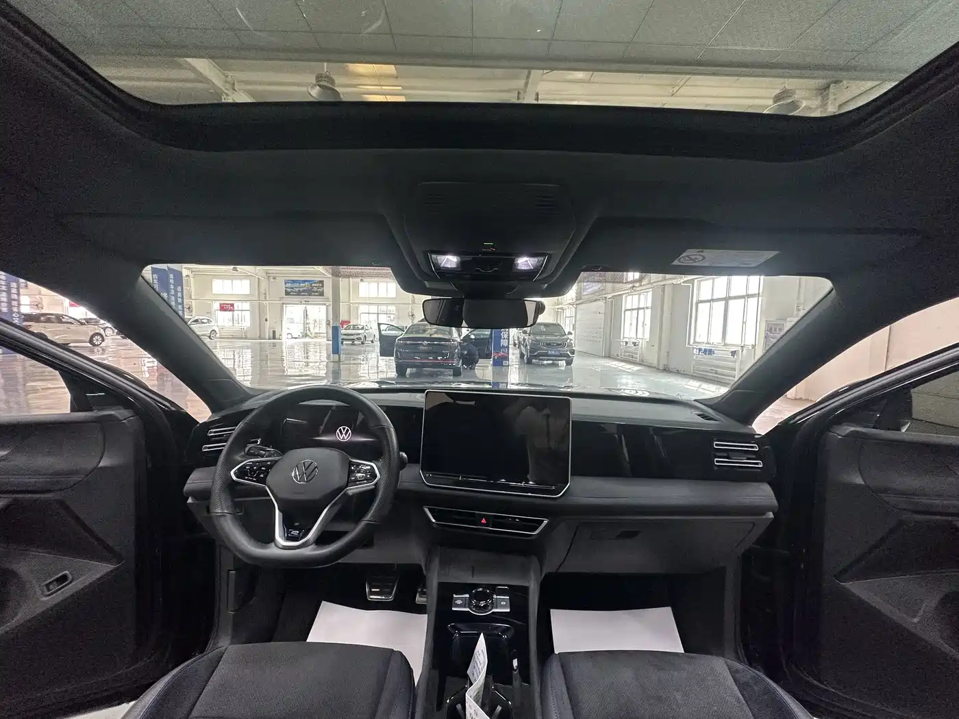 Volkswagen Tiguan L 2025 2024 PRO 380TSI 4WD R-Line Premium Edition