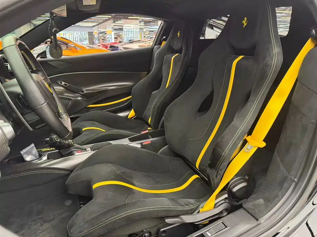 Ferrari 488 2018 488 Pista фото 5