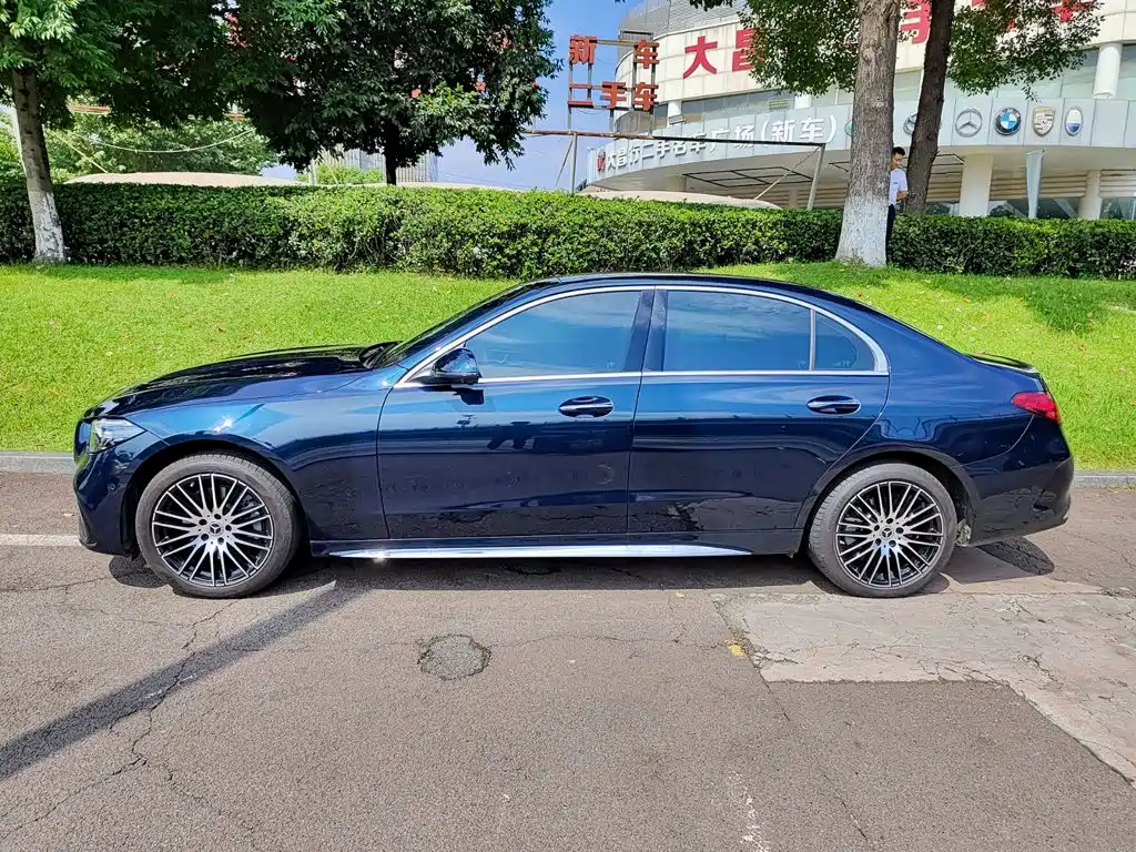 Фото 3 - Mercedes-Benz C-Class