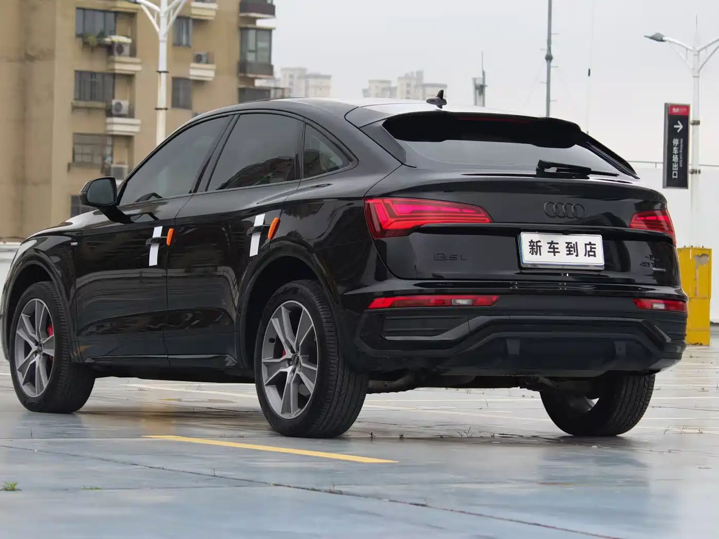 Audi Q5L Sportback 2023 40 TFSI Luxury Style фото 8