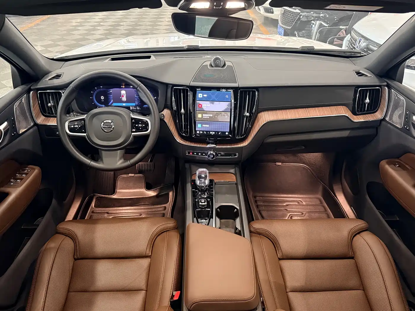 VOLVO XC60 PLUG IN HYBRID