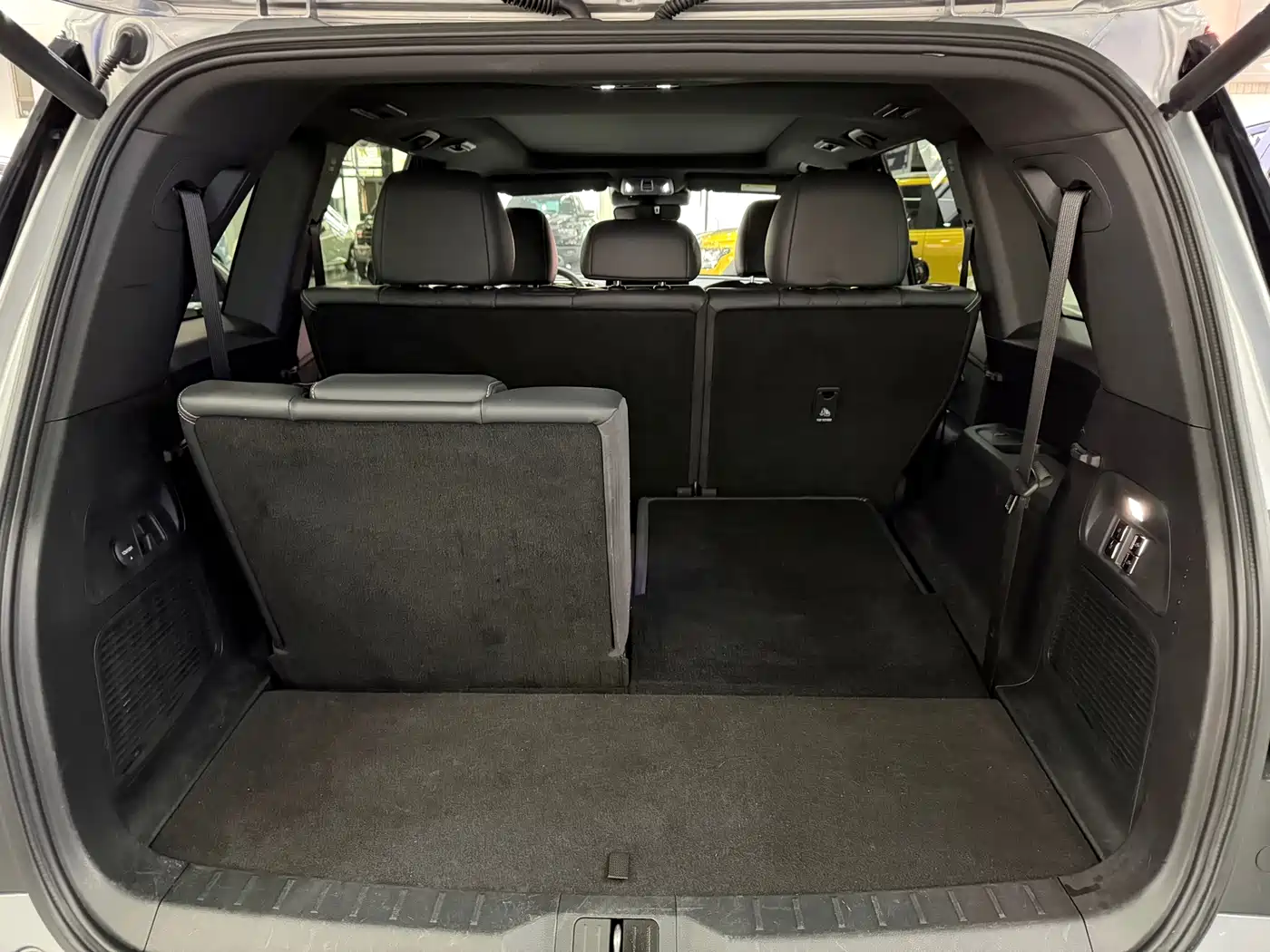 GAC Trumpchi Trumpchi GS8 2022 Dual Engine Series 2.0TM 2WD Premium Edition (7-Seater) фото 16