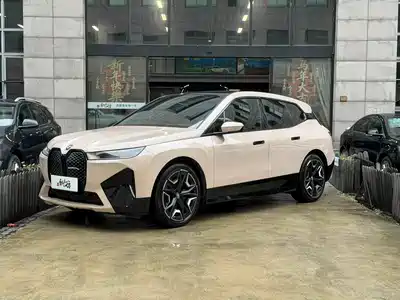 BMW iX