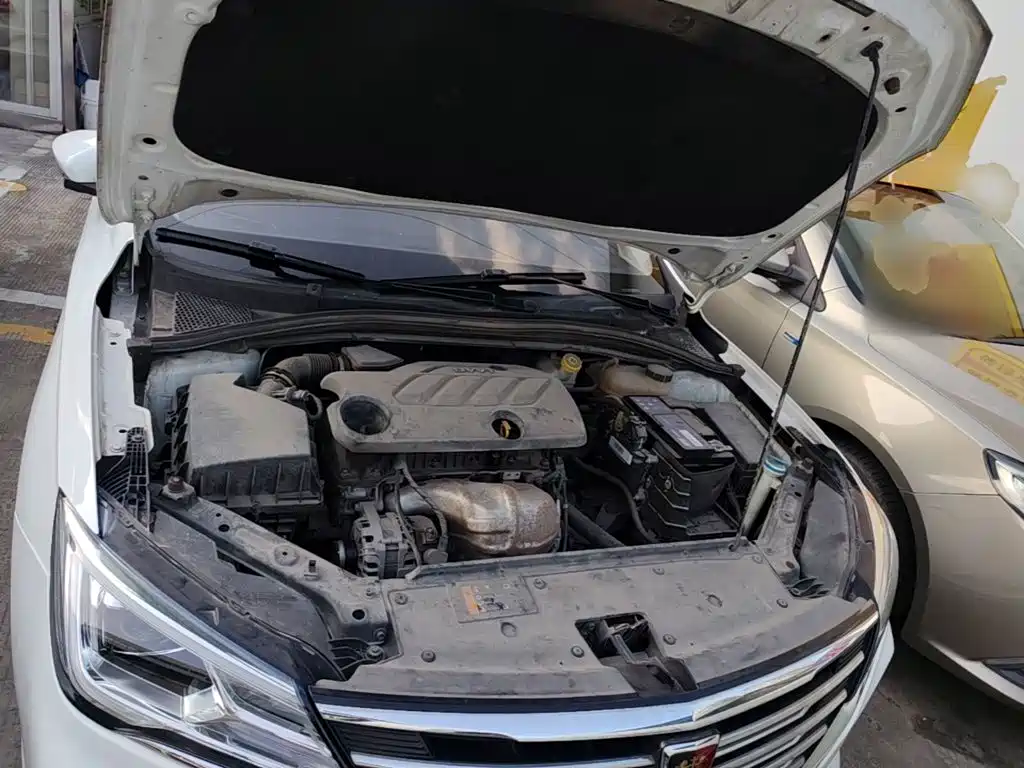 Фото 20 - Roewe i5