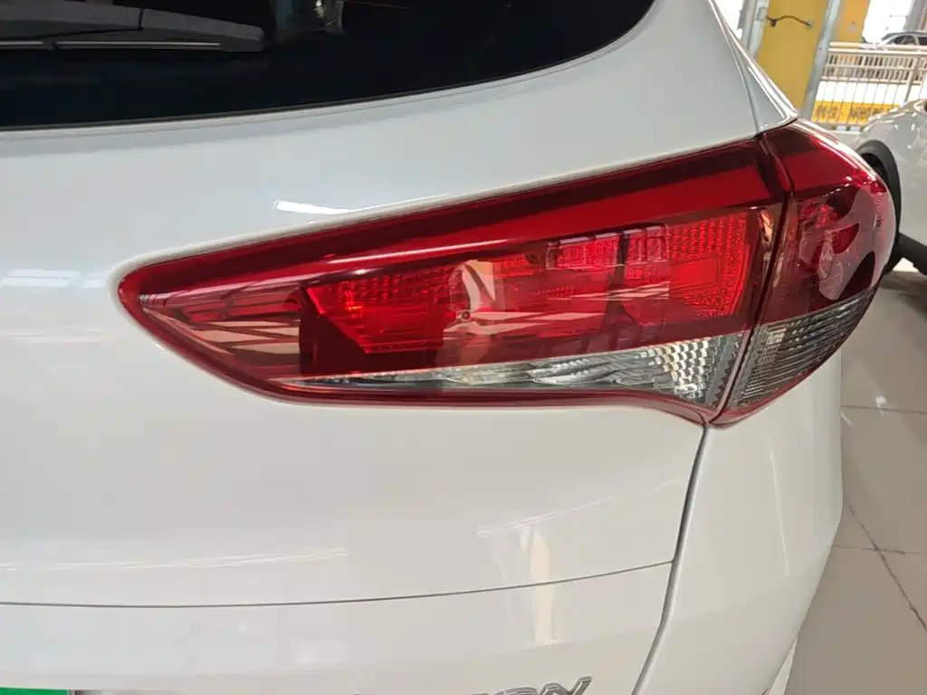 صورة 8 - Hyundai Tucson