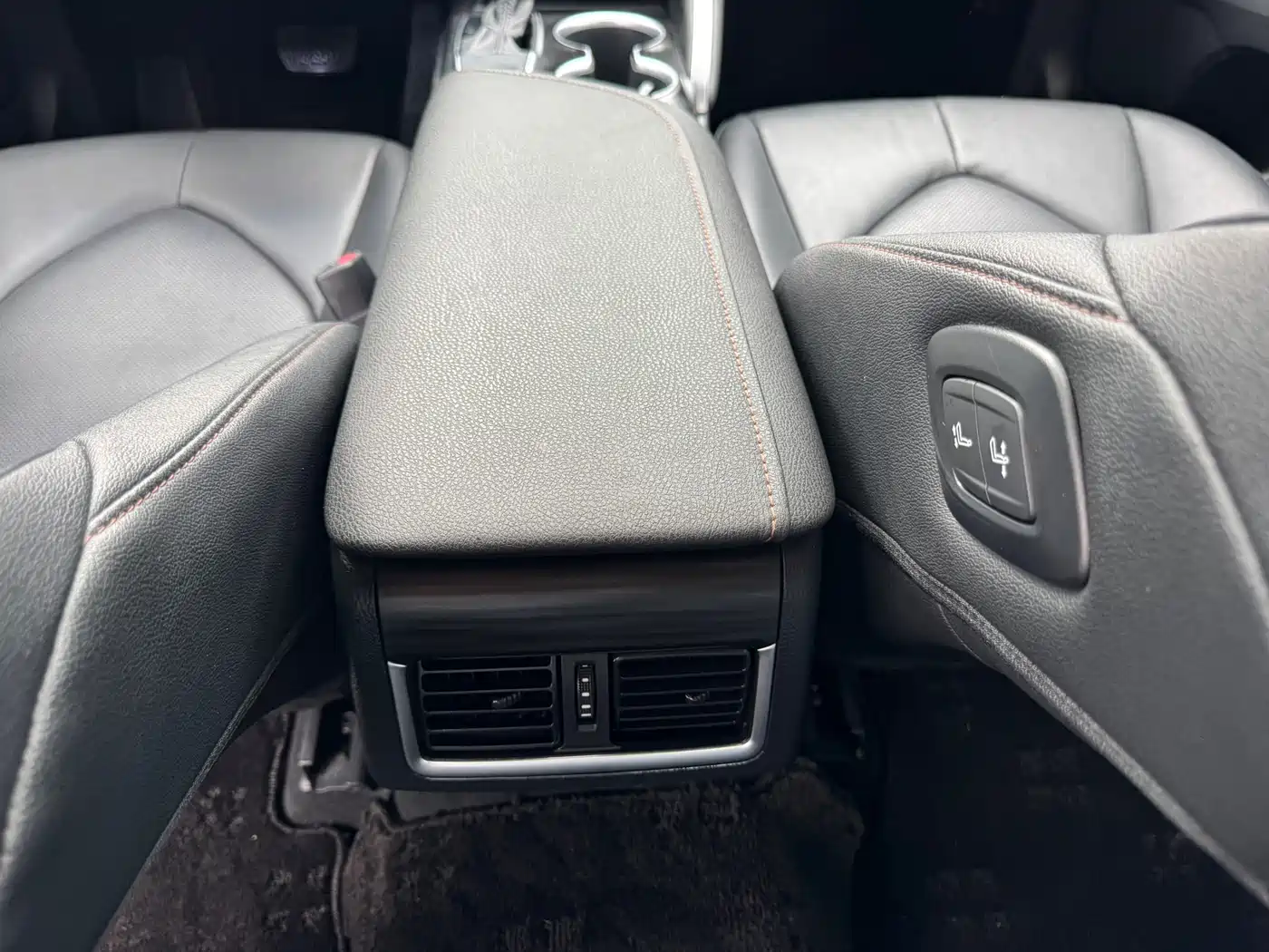 Toyota Camry 2021 2.0G Luxury Edition фото 9