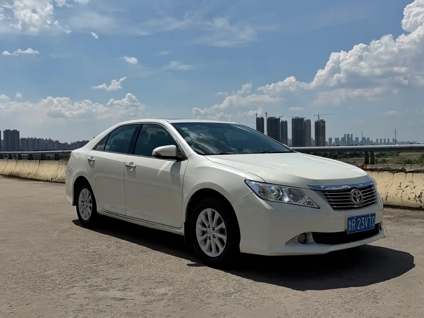 Фото 3 - Toyota Camry