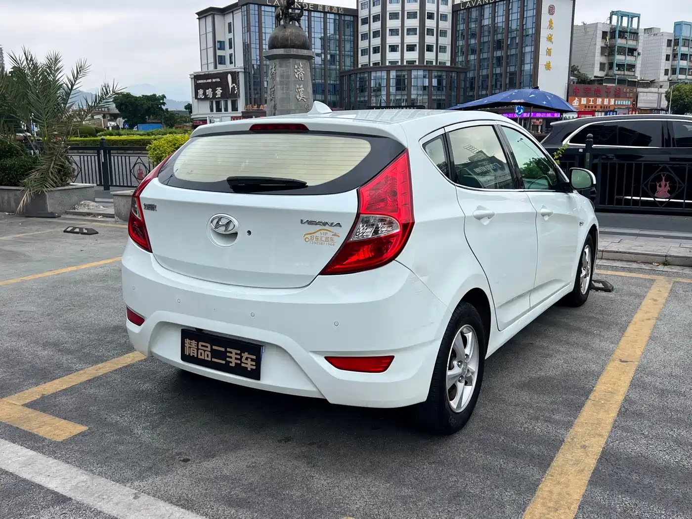Hyundai Reina 2014 Model 1.4L Automatic GLX фото 7