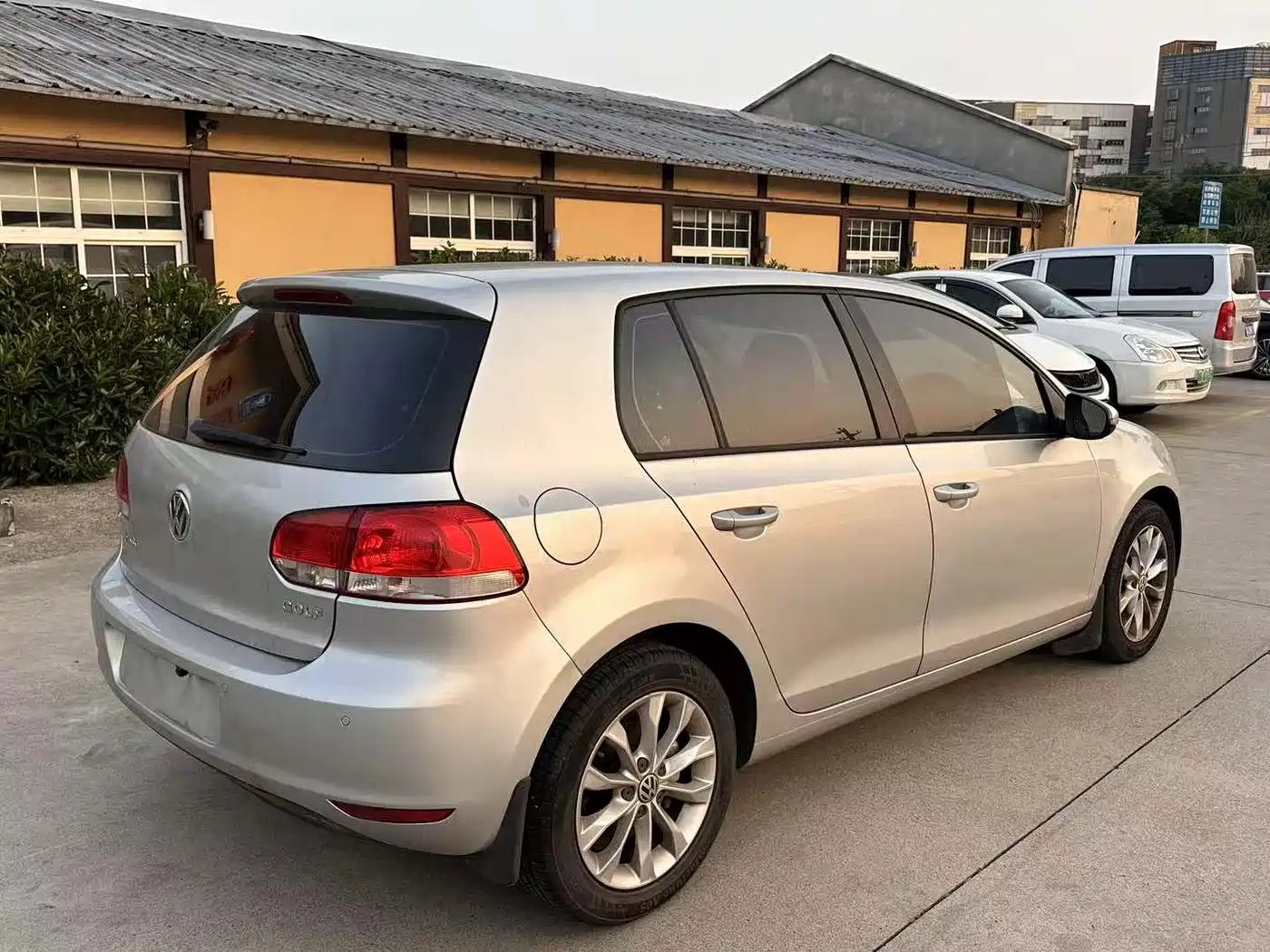 Volkswagen Golf 2012 1.6 Automatic Comfort Type фото 10