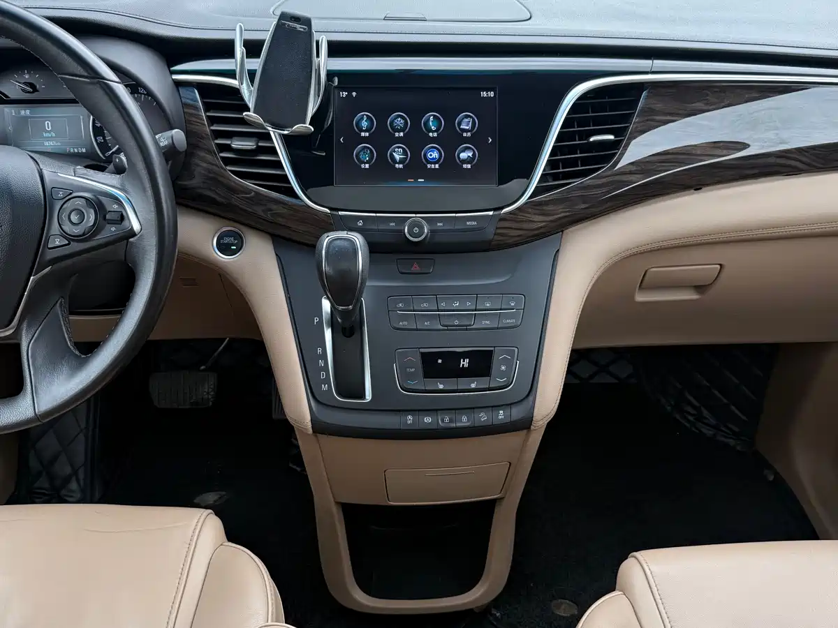 Buick GL8 2017 ES 28T Premium China V фото 9