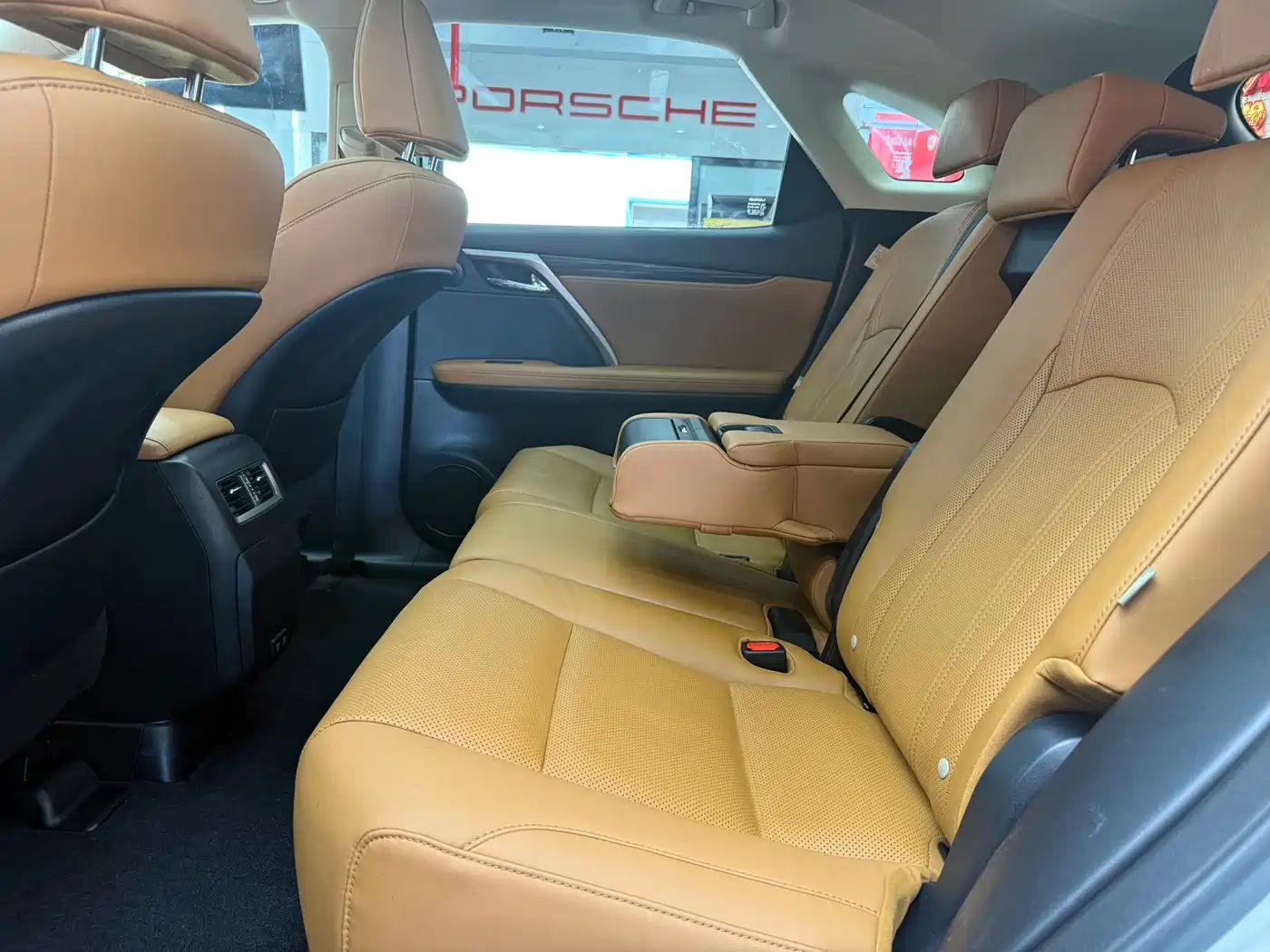 Lexus RX 2020 300 4WD Elegance Edition China VI фото 26