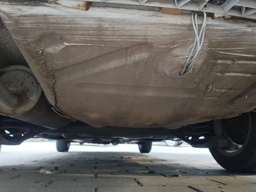 Volkswagen Jetta 2013 1.6L Manual Comfort фото 25