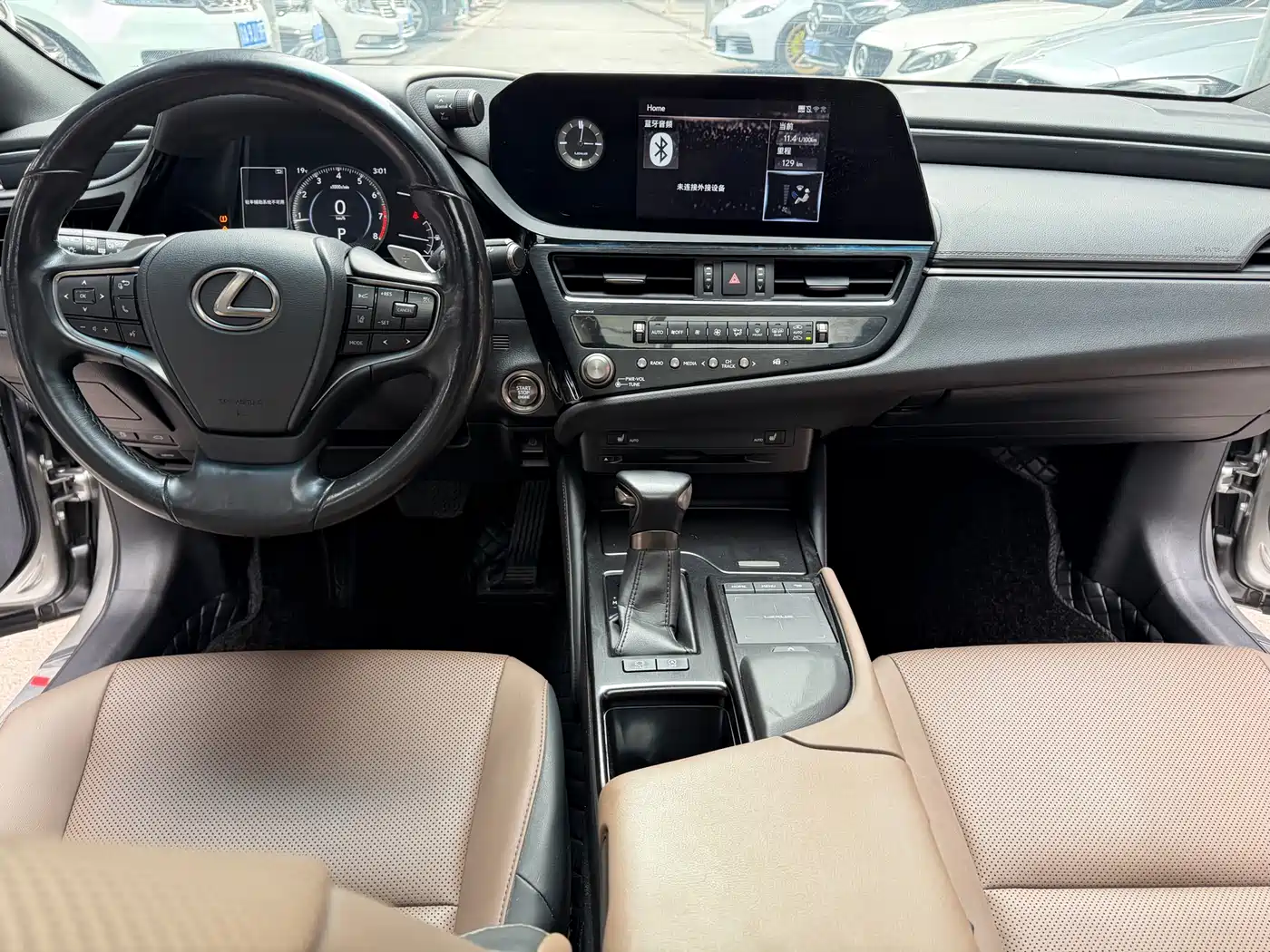 Lexus ES 2021 200 Excellence Edition фото 17