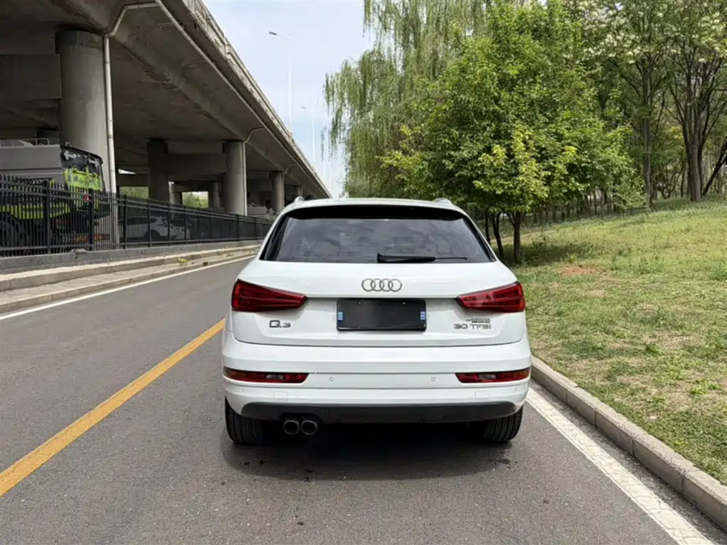 Audi Q3 2017 30 TFSI Style фото 13