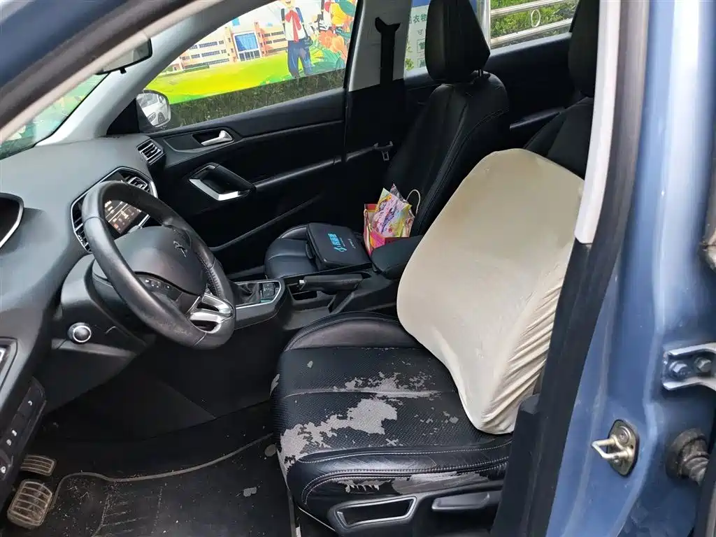 Peugeot 308S 2015 1.2T Auto Dynamic Edition фото 11