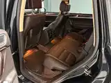 Фото 8 - Volkswagen Touareg