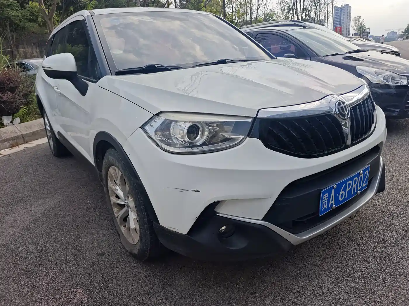 Фото 1 - Zhonghua V3