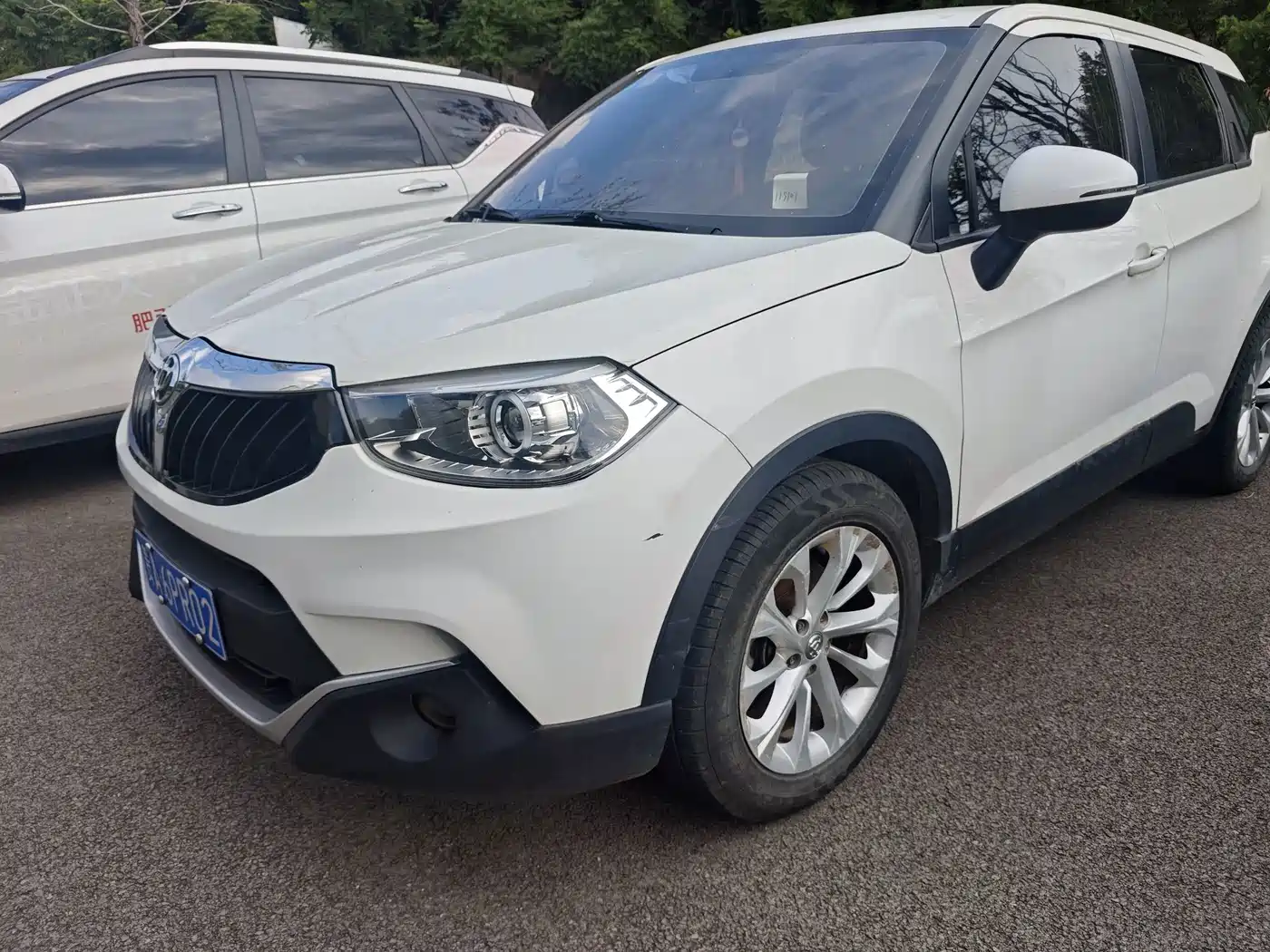 Фото 3 - Zhonghua V3