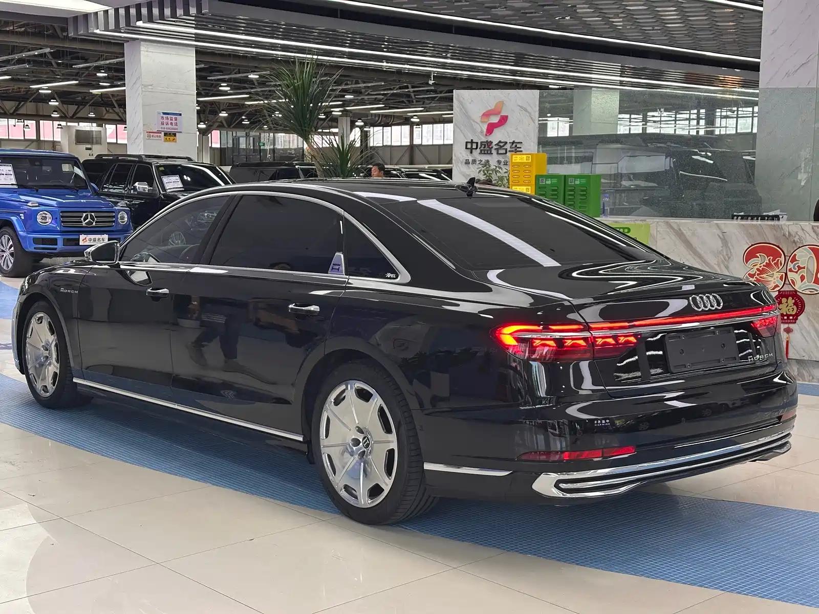 Фото 39 - Audi A8